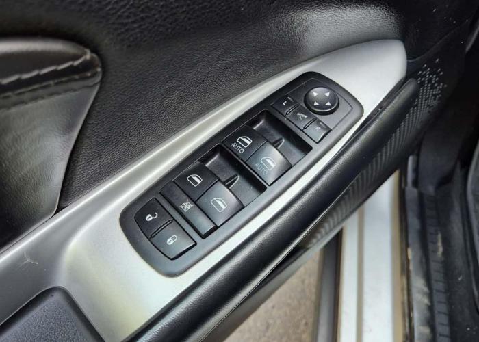 DODGGE JOURNEY 3.6 SXT 2012