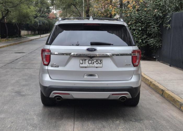 FORD EXPLORER XLT 4x4 2017