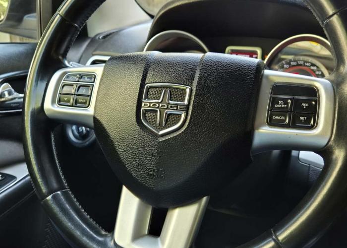 DODGGE JOURNEY 3.6 SXT 2012