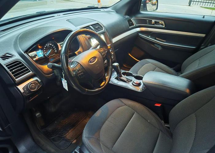 FORD EXPLORER XLT 4x4 2017