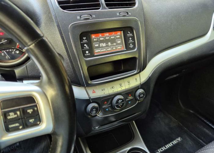 DODGGE JOURNEY 3.6 SXT 2012